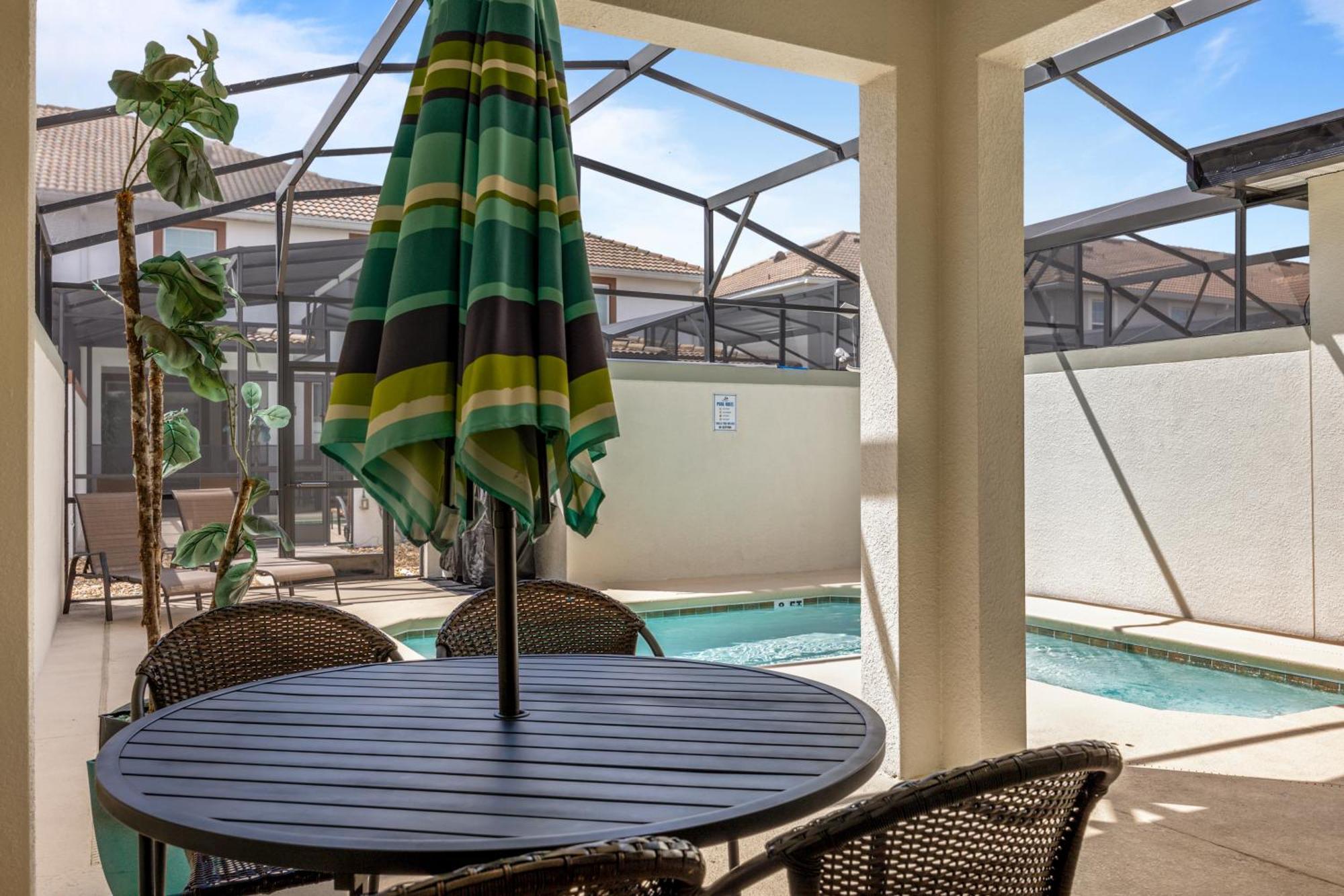 Вилла Renewed Luxury Townhouse With Private Pool Киссимми Экстерьер фото